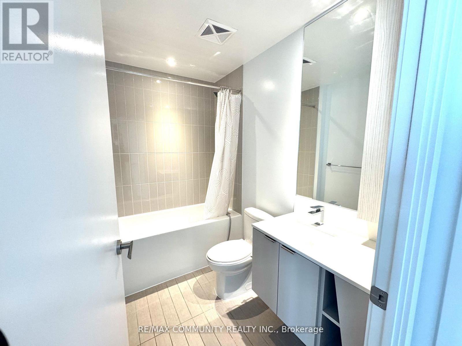 1308 - 3883 Quartz Road, Mississauga, Ontario  L5B 0M4 - Photo 8 - W12828728