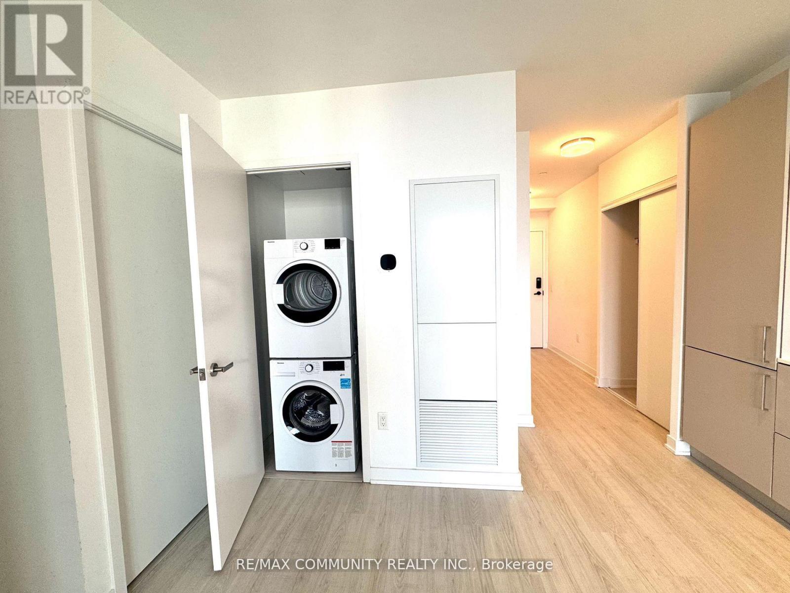 1308 - 3883 Quartz Road, Mississauga, Ontario  L5B 0M4 - Photo 9 - W12828728