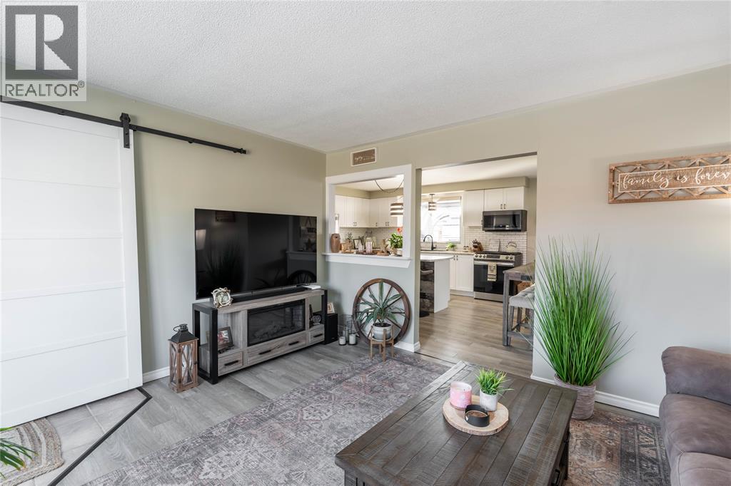 507 John Street, Port Lambton, Ontario  N0P 2B0 - Photo 5 - 26004169