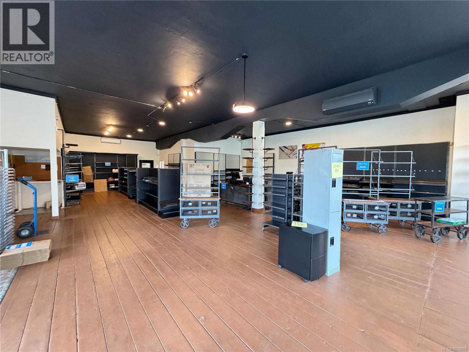 208 5th St, Courtenay, British Columbia  V9N 1J6 - Photo 1 - 1026998