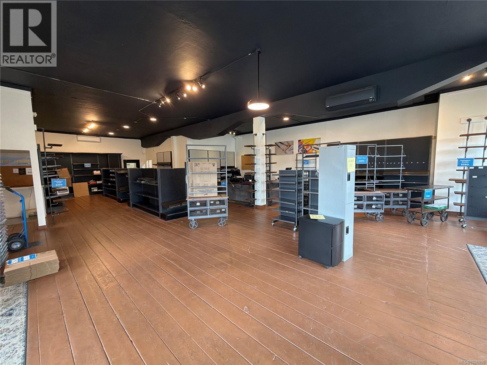 208 5th St, Courtenay, British Columbia  V9N 1J6 - Photo 4 - 1026998