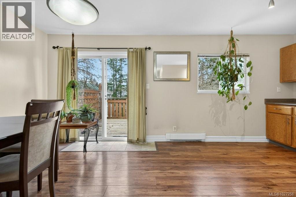 2327 Willemar Ave, Courtenay, British Columbia  V9N 3M7 - Photo 5 - 1027258