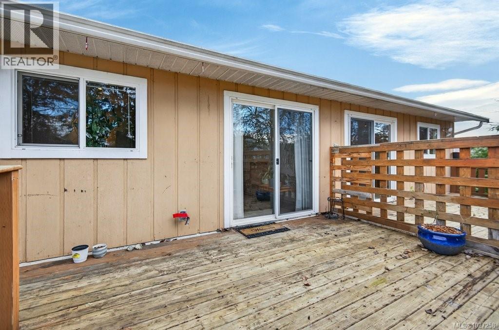 2327 Willemar Ave, Courtenay, British Columbia  V9N 3M7 - Photo 16 - 1027258