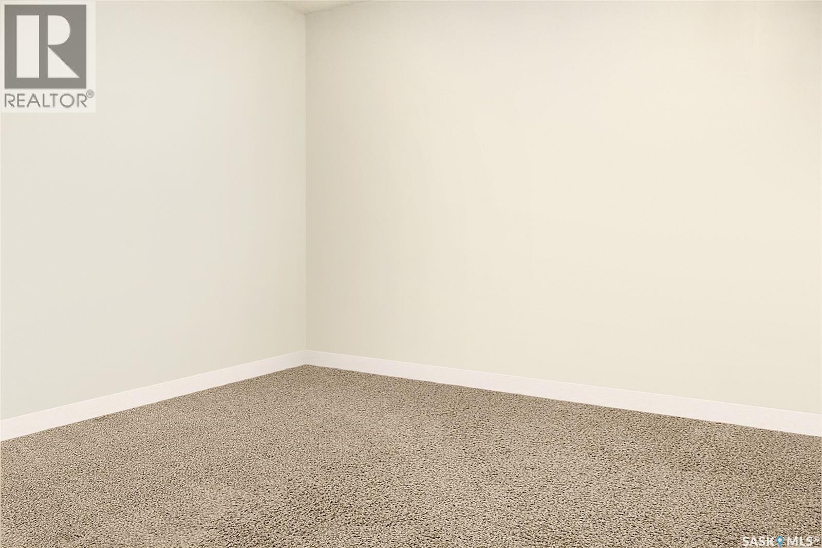 210 Clinton Place, Swift Current, Saskatchewan  S9H 4K2 - Photo 12 - SK029347