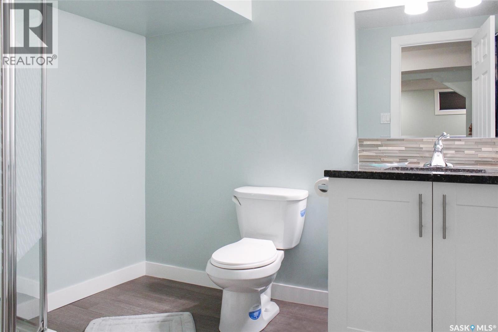 210 Clinton Place, Swift Current, Saskatchewan  S9H 4K2 - Photo 15 - SK029347