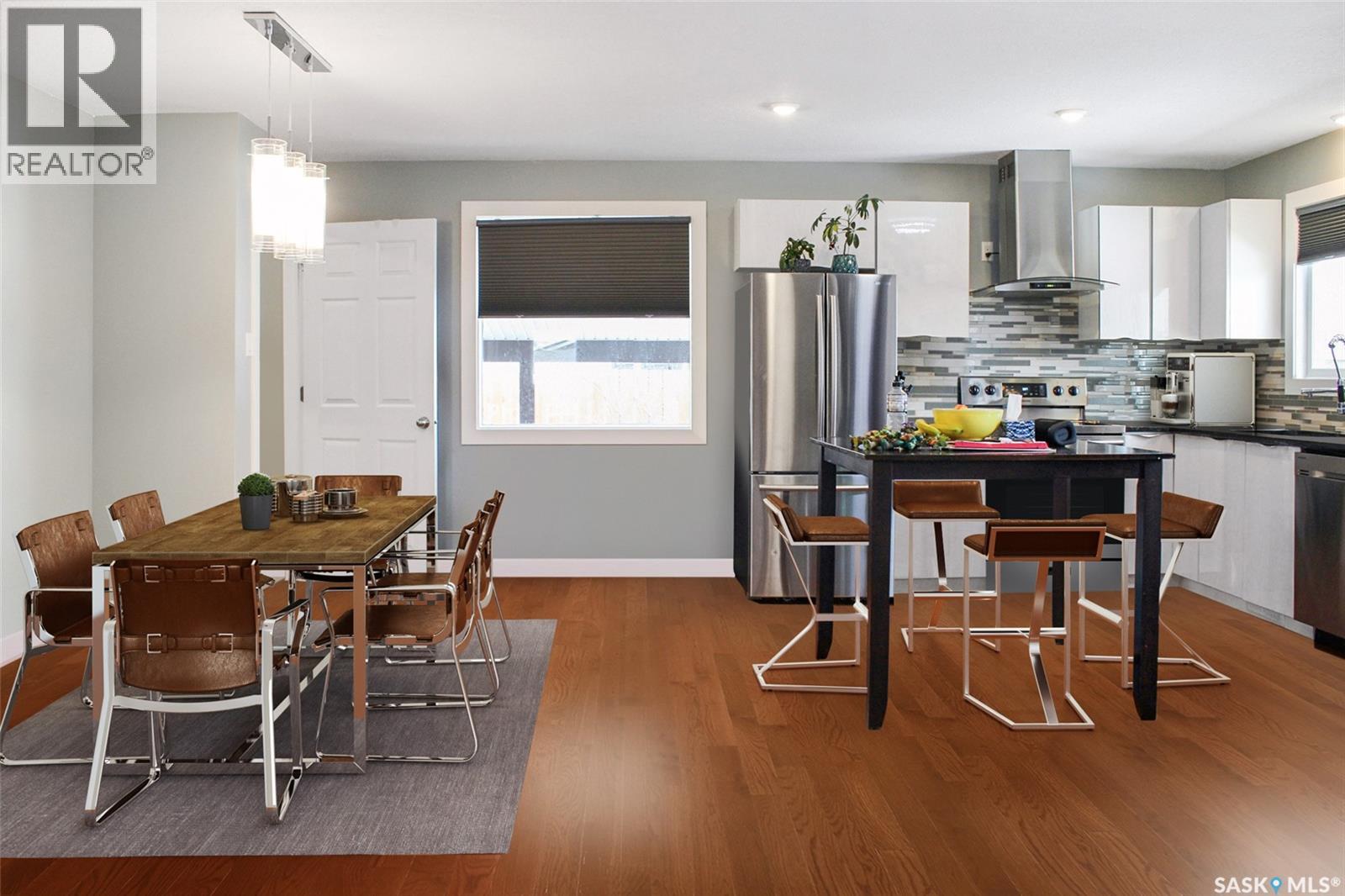 210 Clinton Place, Swift Current, Saskatchewan  S9H 4K2 - Photo 2 - SK029347