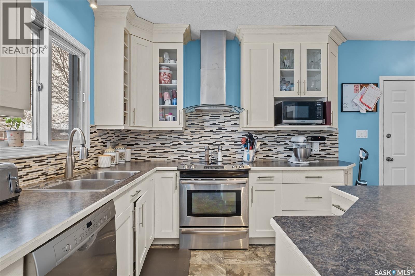 1723 Allbright Crescent, Prince Albert, Saskatchewan  S6V 7C6 - Photo 5 - SK029302