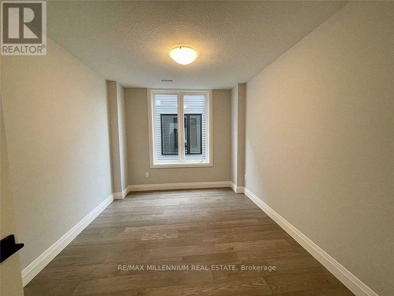 Main - 550 Fairway Road, Woodstock, Ontario  N4T 0E1 - Photo 3 - X12828586