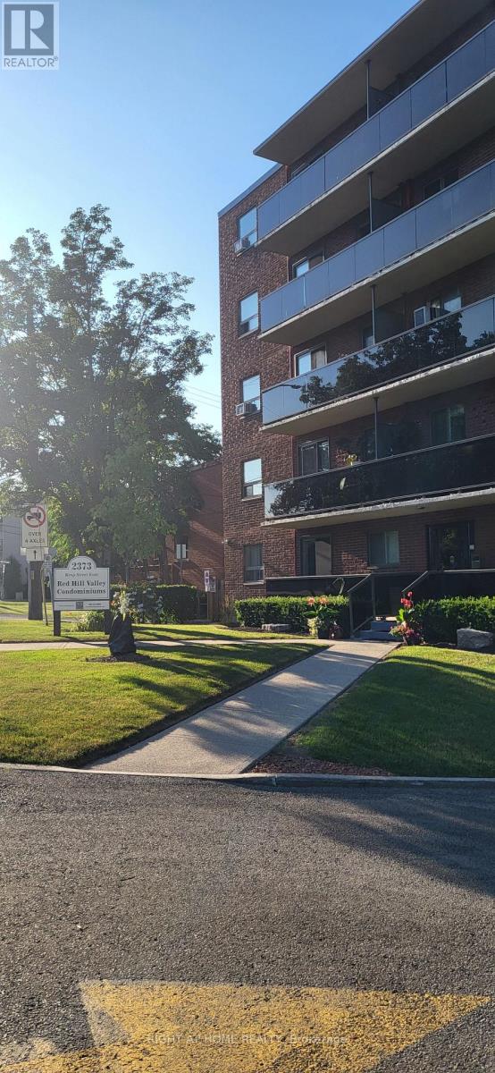 26 - 2373 King Street E, Hamilton, Ontario  L8K 1X9 - Photo 3 - X12828592