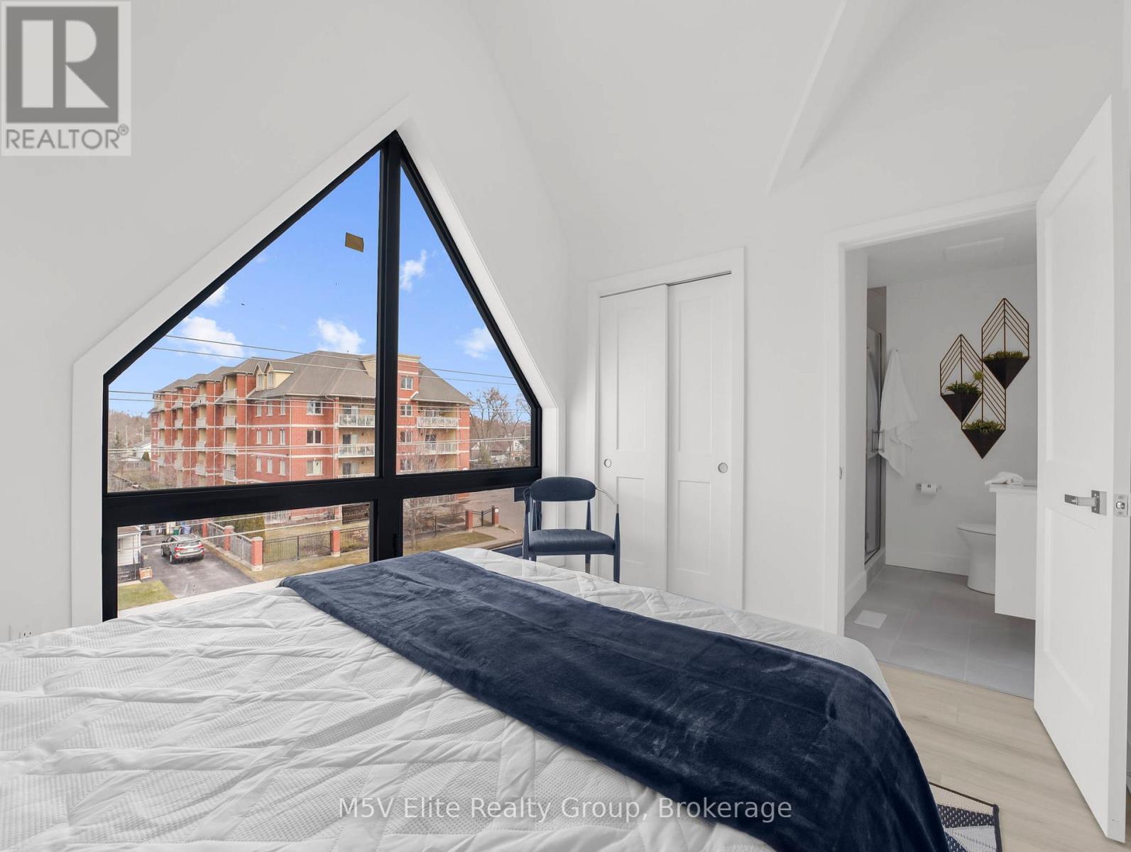 303 - 7277 Wilson Crescent, Niagara Falls, Ontario  L2G 4R8 - Photo 20 - X12828604