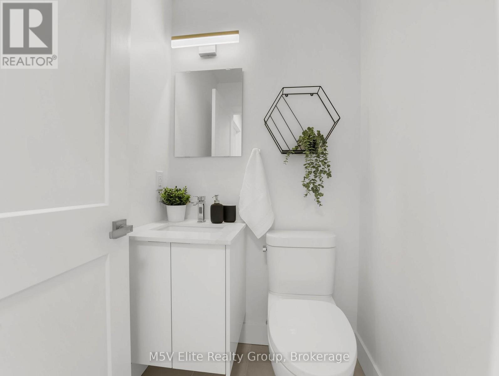 303 - 7277 Wilson Crescent, Niagara Falls, Ontario  L2G 4R8 - Photo 22 - X12828604