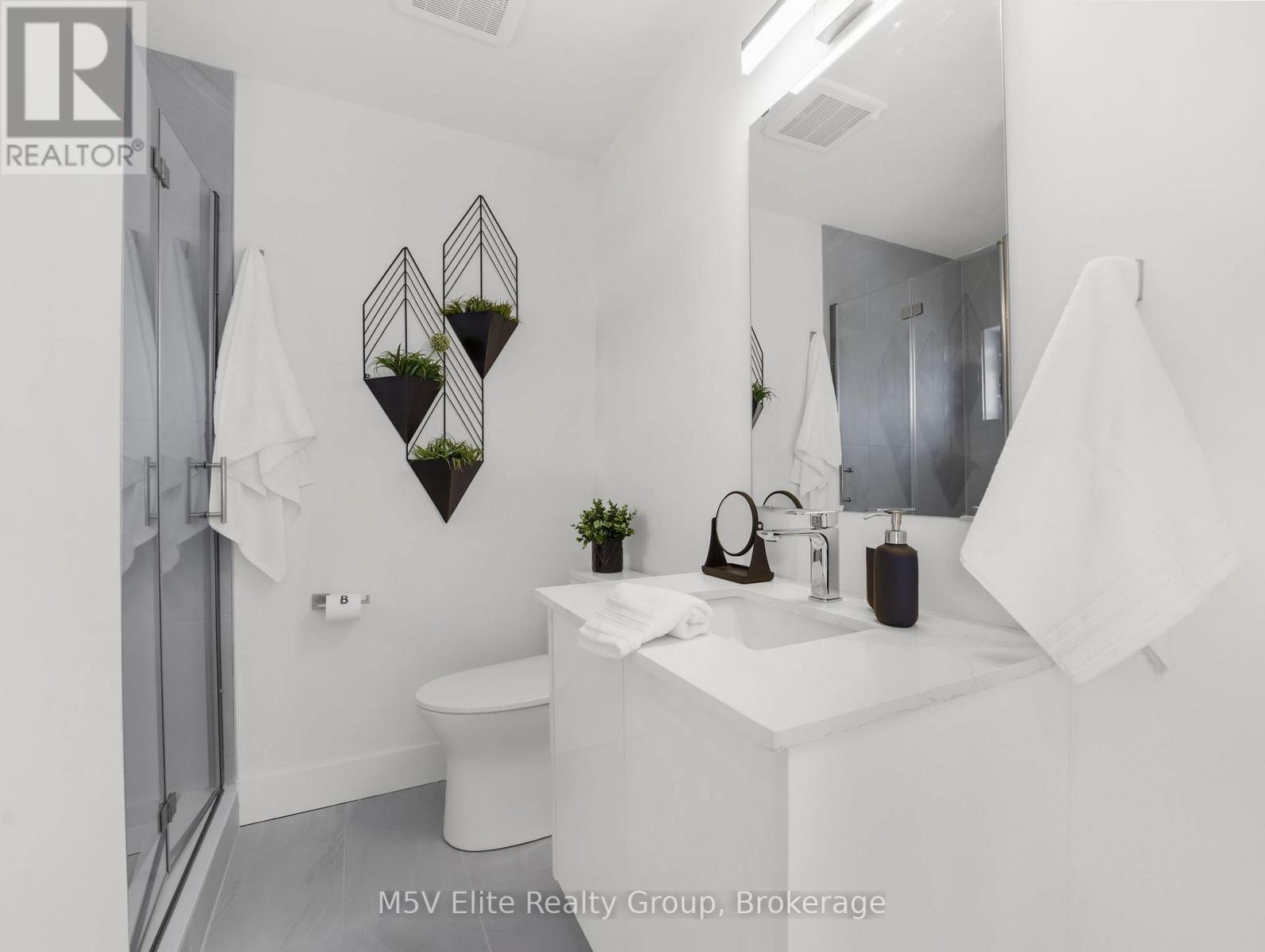 303 - 7277 Wilson Crescent, Niagara Falls, Ontario  L2G 4R8 - Photo 27 - X12828604