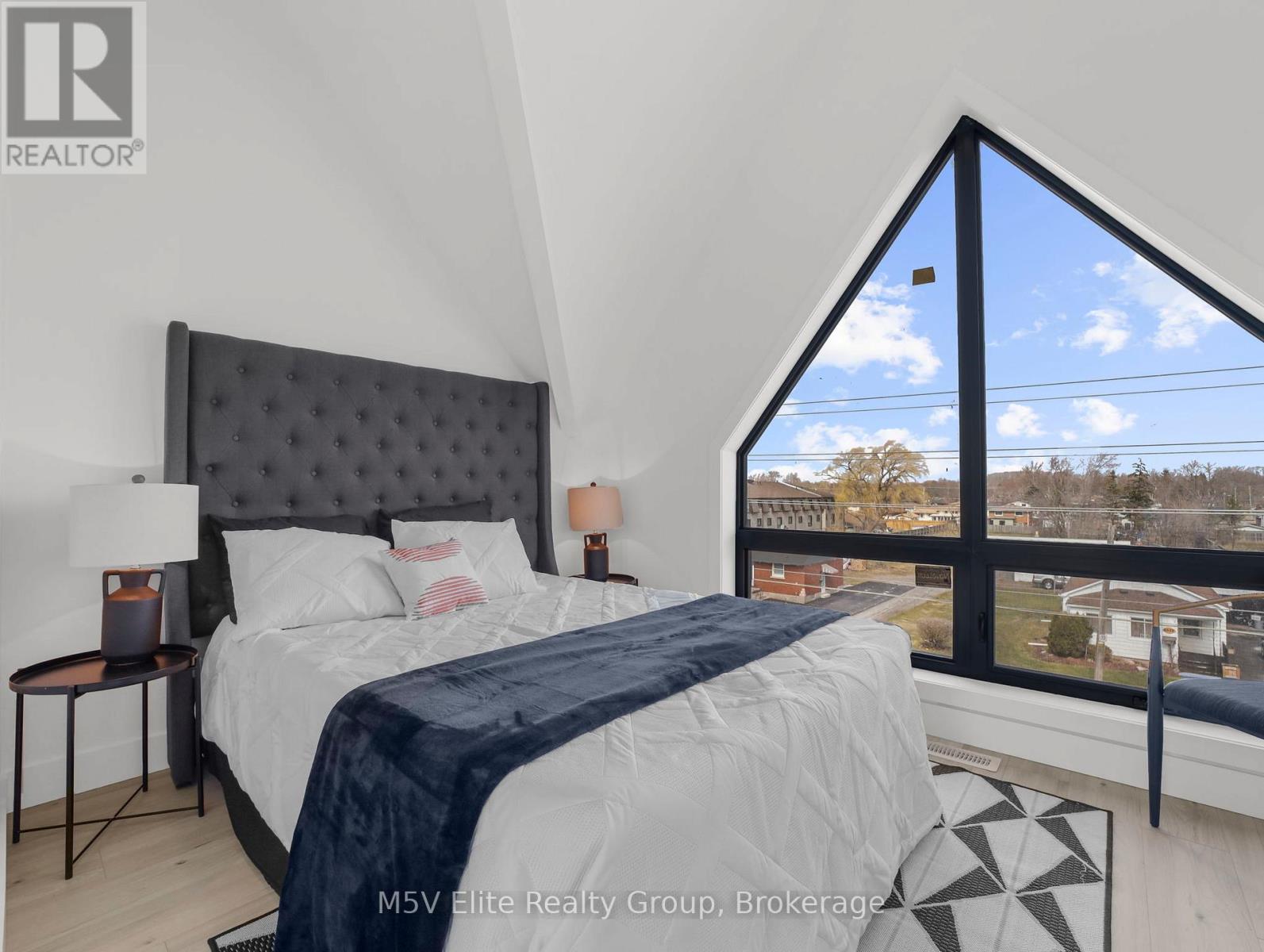 303 - 7277 Wilson Crescent, Niagara Falls, Ontario  L2G 4R8 - Photo 35 - X12828604