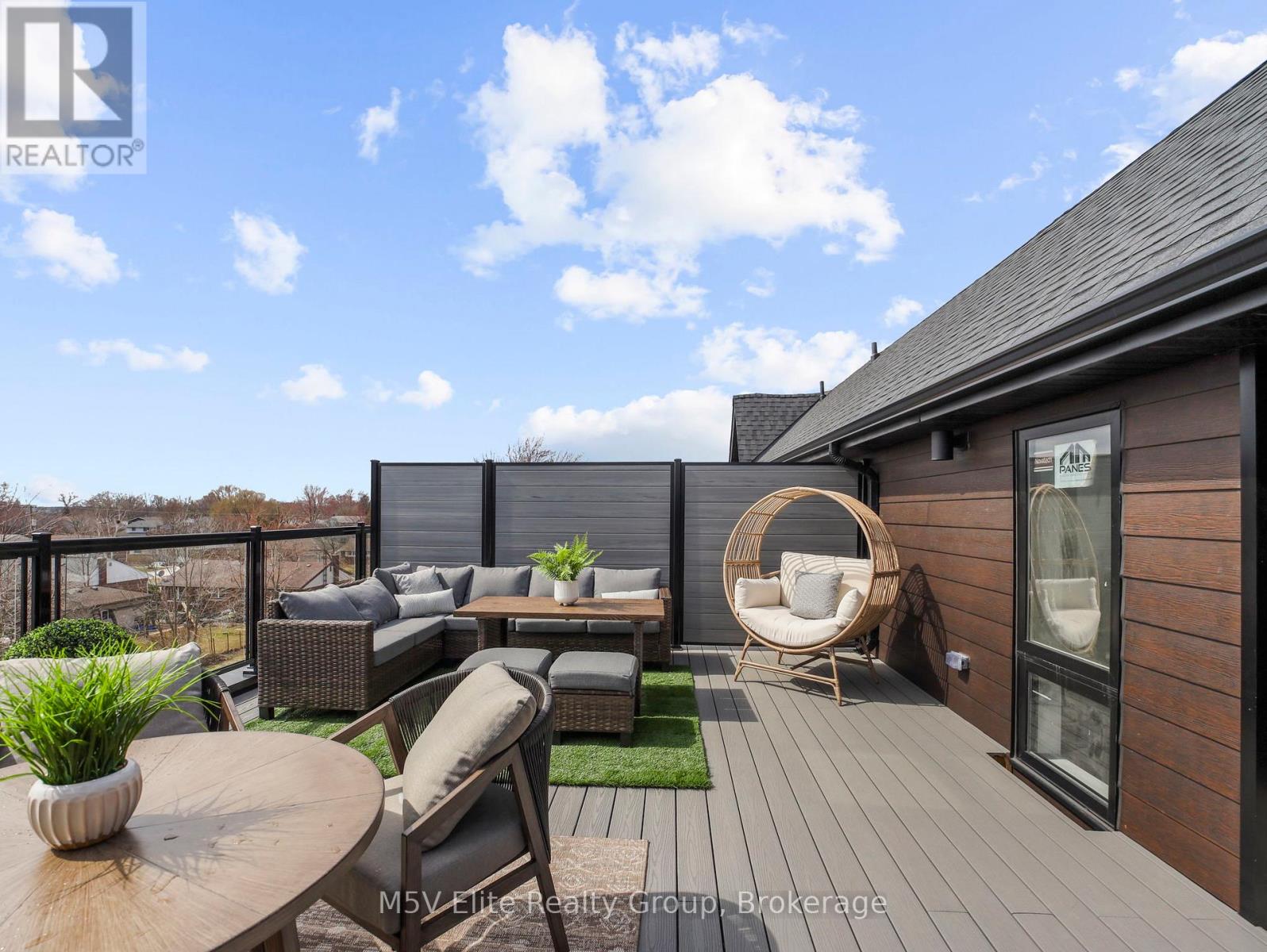 303 - 7277 Wilson Crescent, Niagara Falls, Ontario  L2G 4R8 - Photo 36 - X12828604