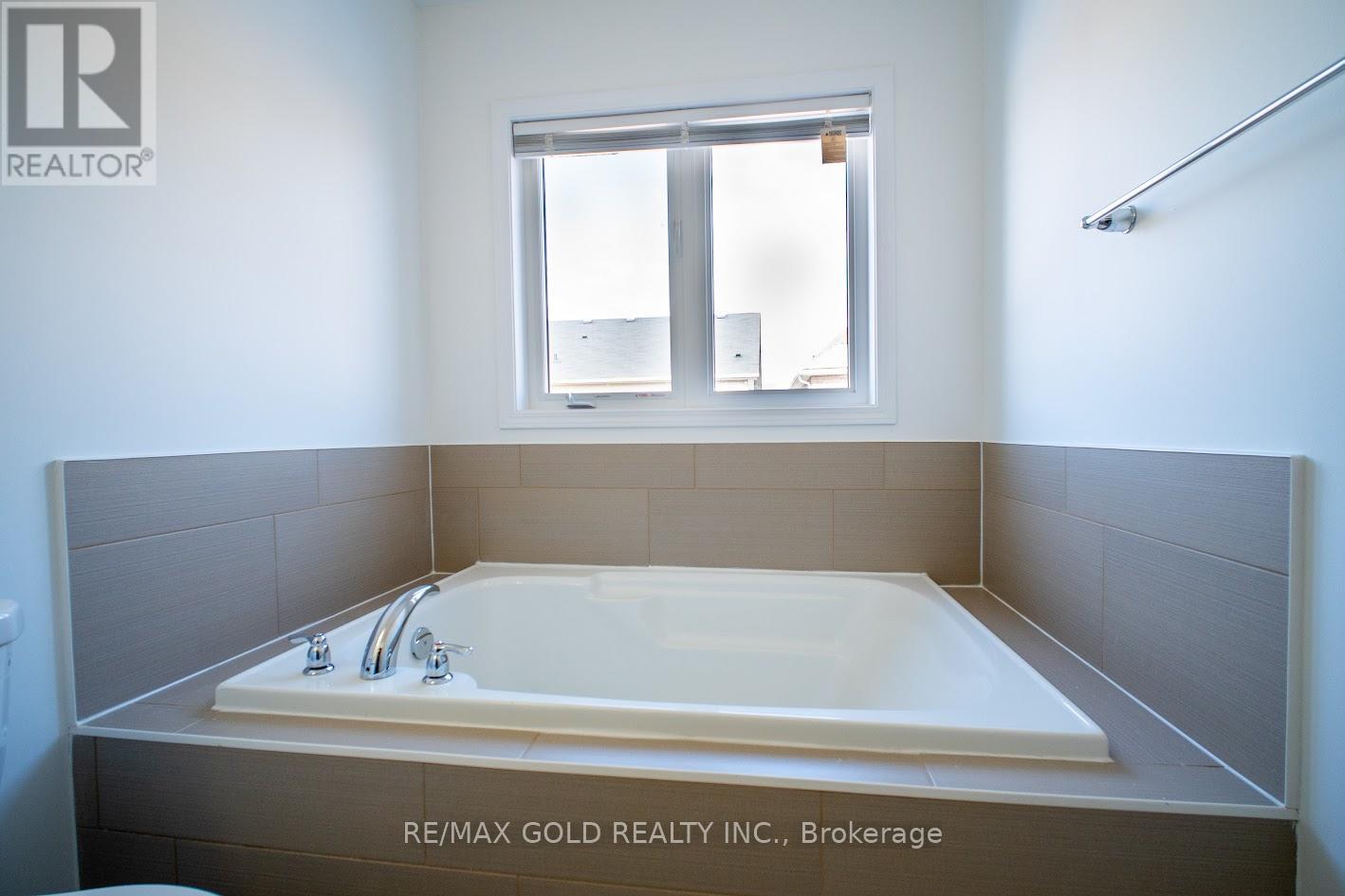 7702 Buckeye Crescent, Niagara Falls, Ontario  L2H 0P2 - Photo 16 - X12828614