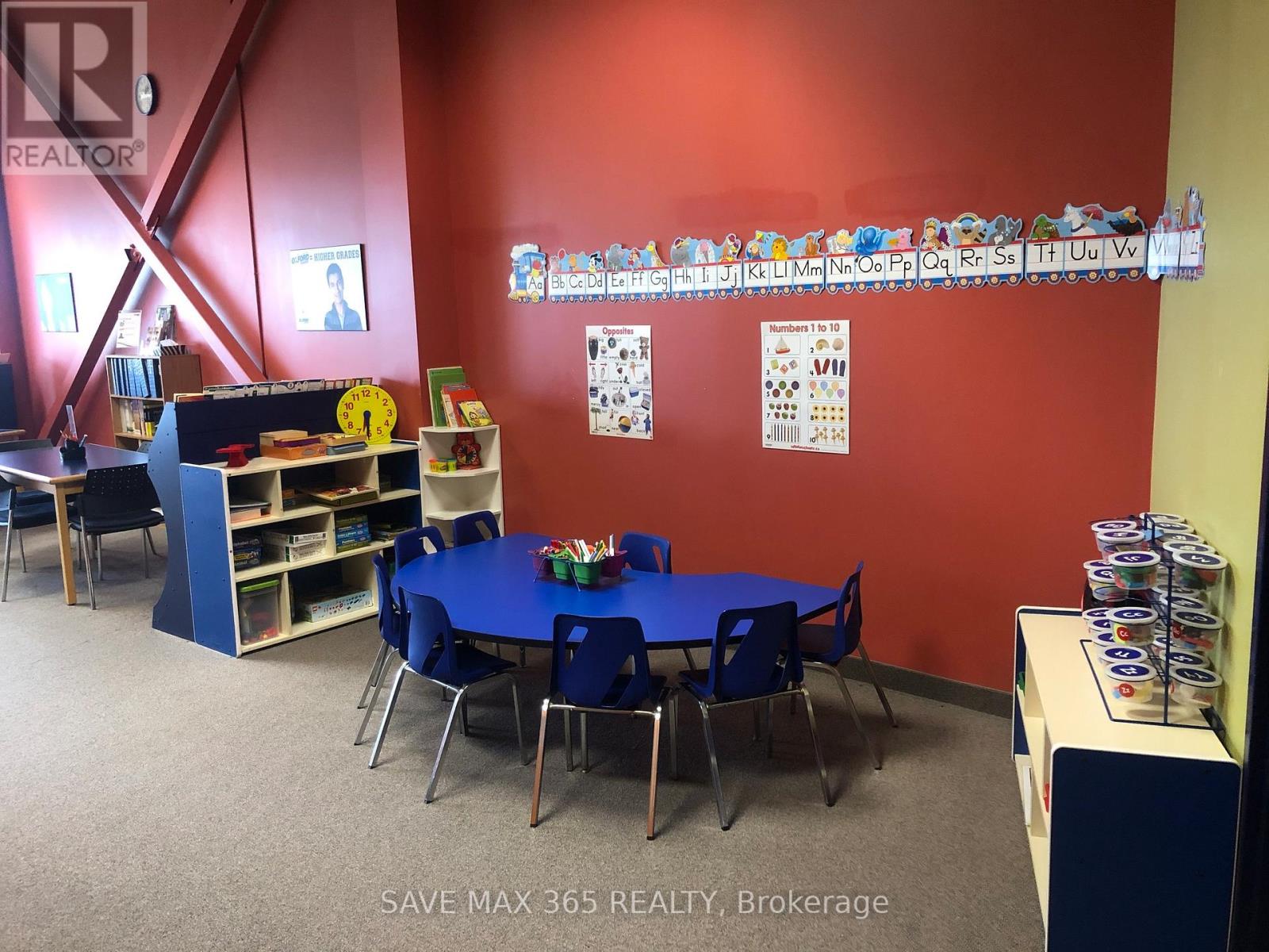 7 - 1172 Wilson Street W, Hamilton, Ontario  L9G 3K9 - Photo 2 - X12828686