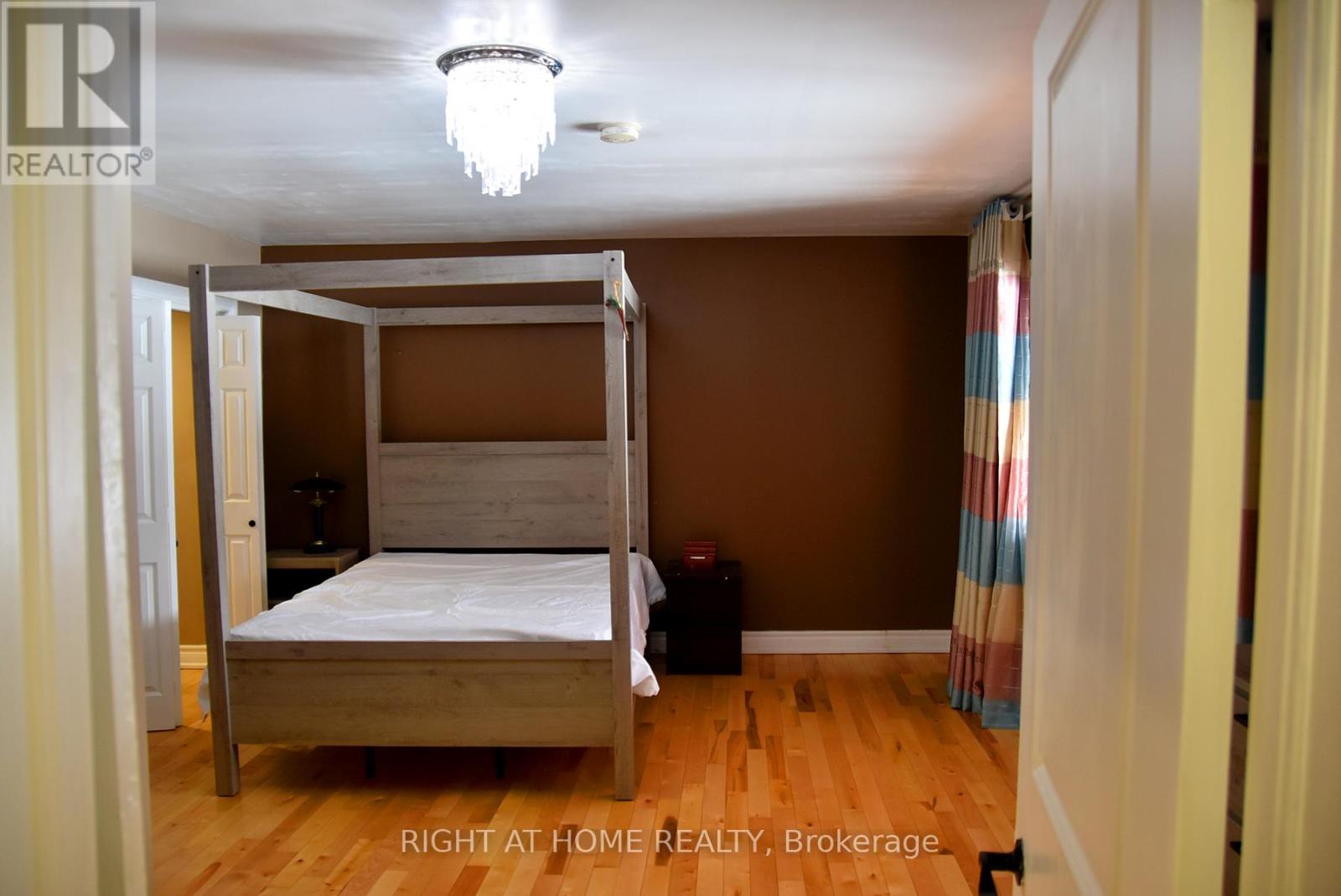 994 Haist Street, Pelham, Ontario  L0S 1E4 - Photo 15 - X12828732