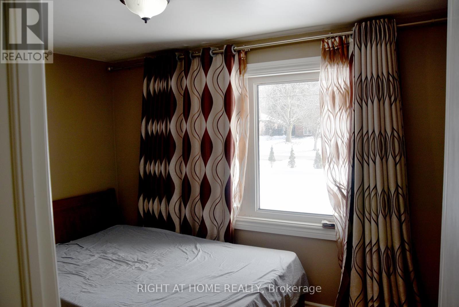 994 Haist Street, Pelham, Ontario  L0S 1E4 - Photo 22 - X12828732