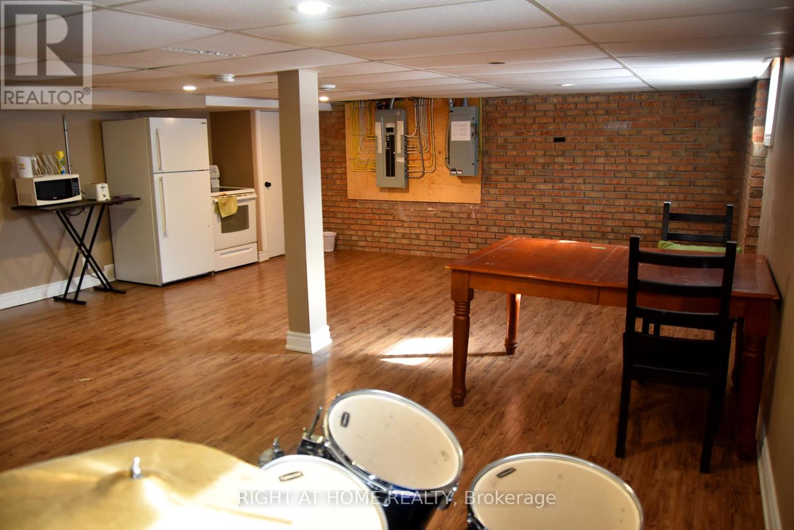 994 Haist Street, Pelham, Ontario  L0S 1E4 - Photo 28 - X12828732