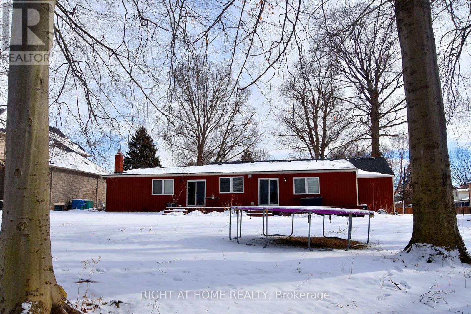 994 Haist Street, Pelham, Ontario  L0S 1E4 - Photo 36 - X12828732