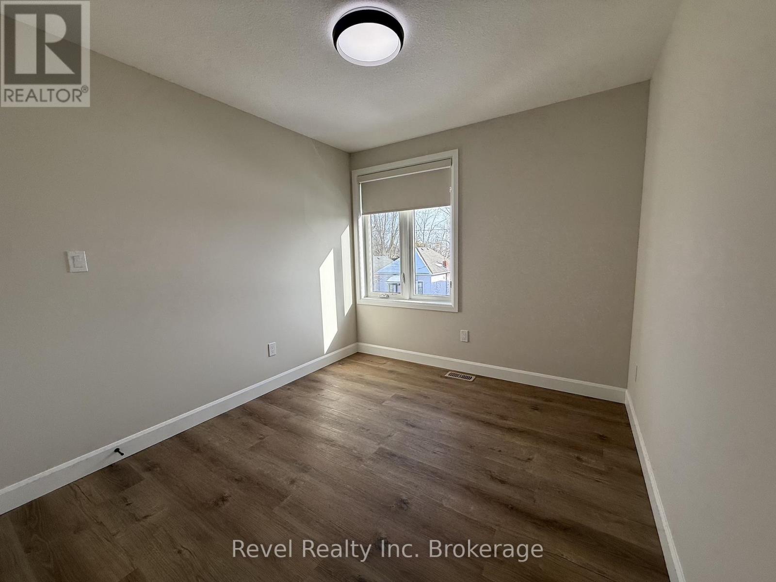 Upper Right - 675 Princess Street, Woodstock, Ontario  N4S 4H7 - Photo 19 - X12828780