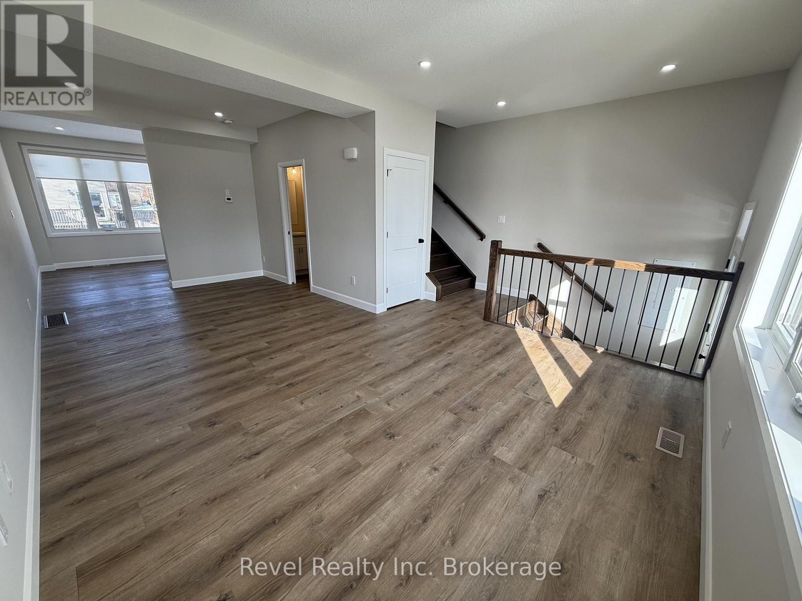 Upper Right - 675 Princess Street, Woodstock, Ontario  N4S 4H7 - Photo 4 - X12828780