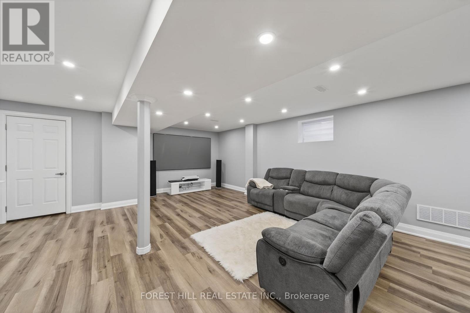 37 Rugman Crescent, Springwater, Ontario  L9X 2A2 - Photo 27 - S12828620