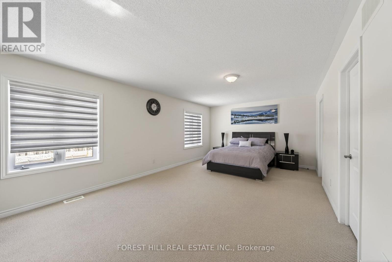 37 Rugman Crescent, Springwater, Ontario  L9X 2A2 - Photo 18 - S12828620