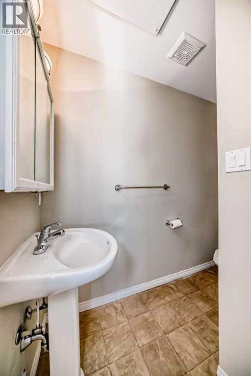 33 Meadowlark Boulevard N, Lethbridge, Alberta  T1H 4R4 - Photo 13 - A2288320