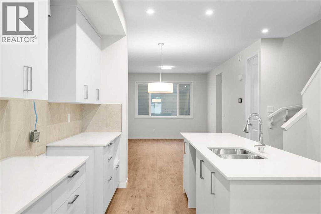 107 Royston Way Nw, Calgary, Alberta  T3L 0M4 - Photo 5 - A2277807