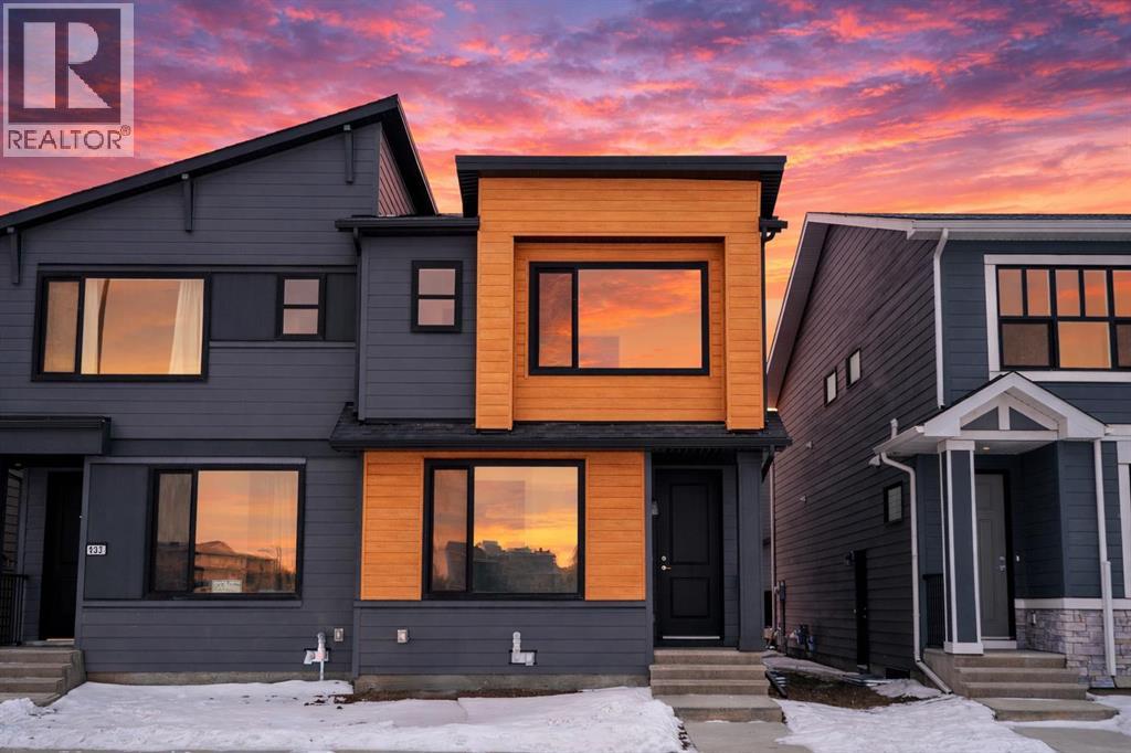 107 Royston Way NW, Calgary, Alberta