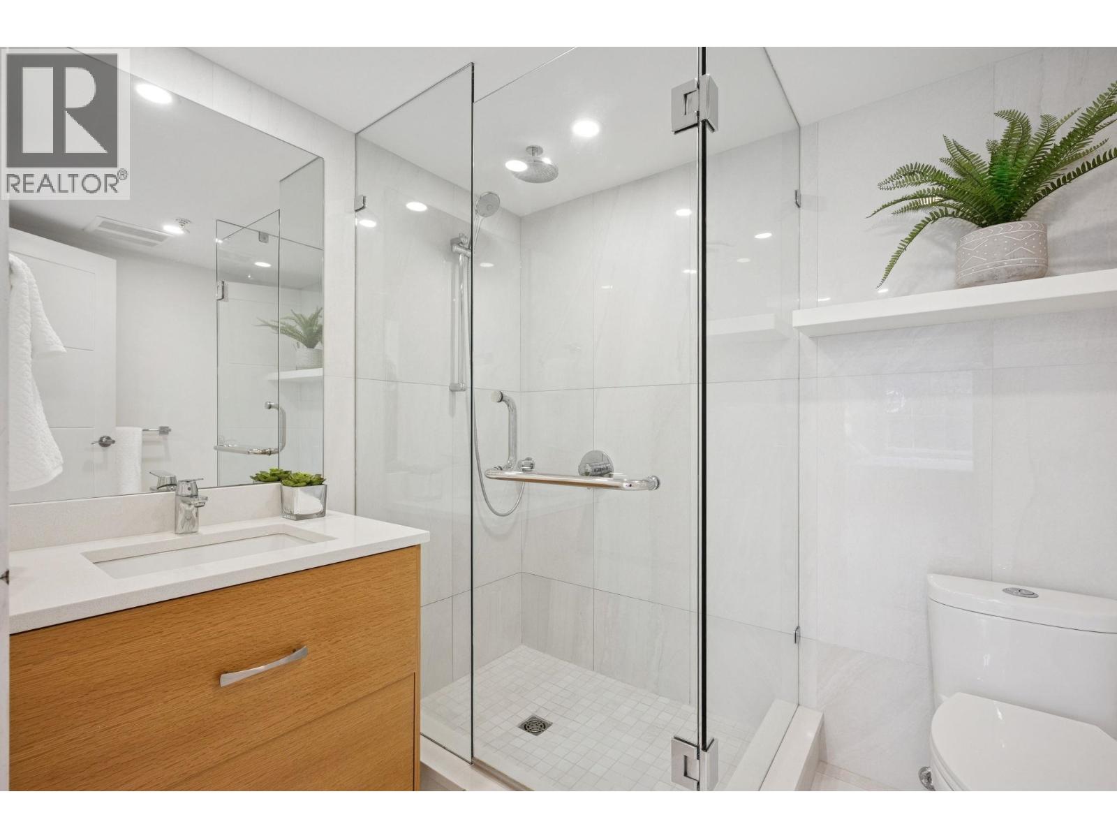 1985 Dunbar Street, Vancouver, British Columbia V6R 4R5 - Photo 19 - R3093486