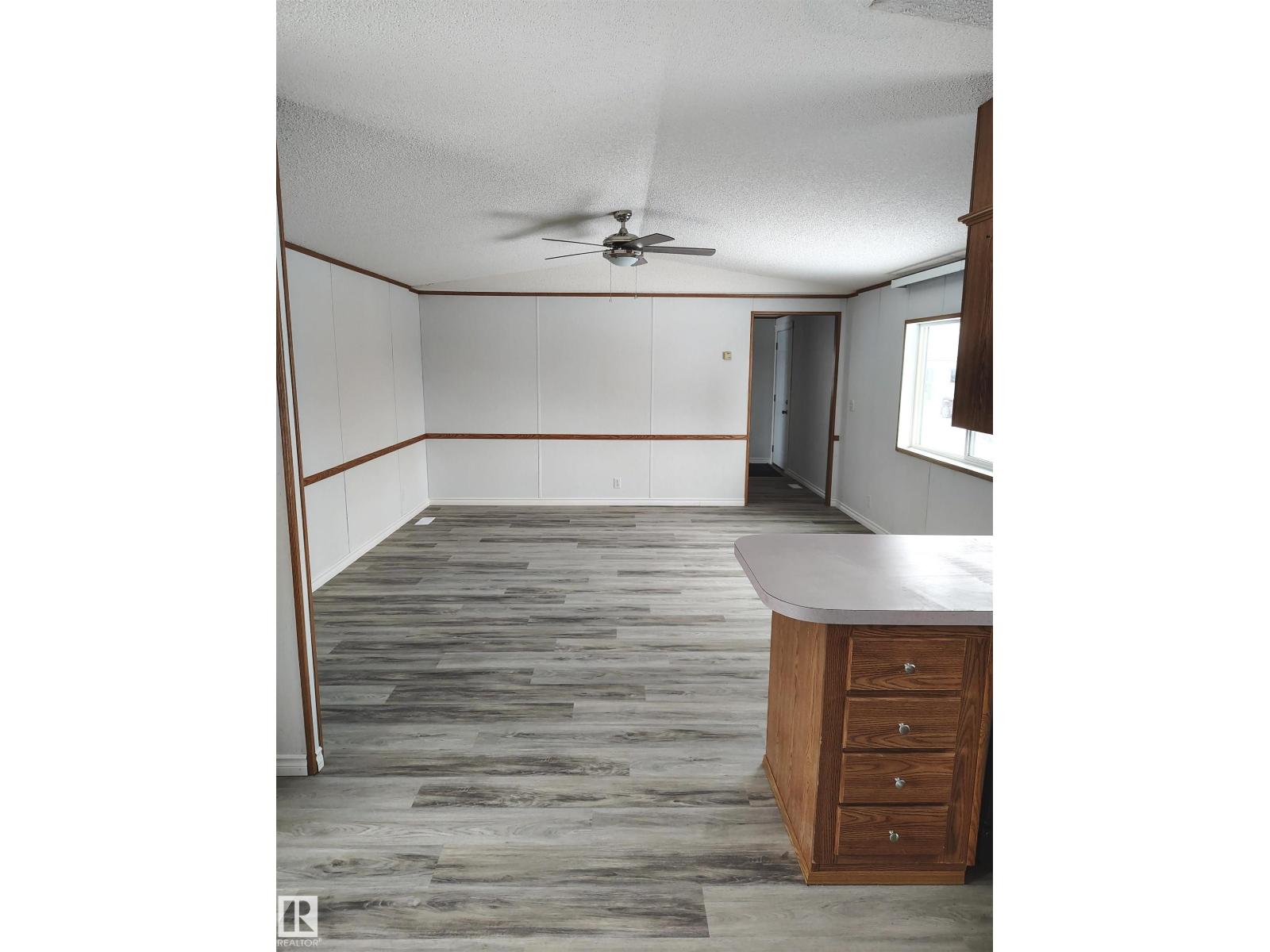 109 4819 51 Av Ne, Millet, Alberta  T0C 1Z0 - Photo 4 - E4473570