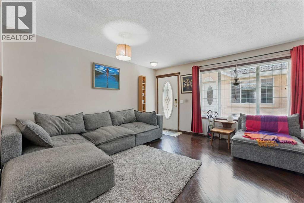 206 Coral Cove Ne, Calgary, Alberta  T3Y 3Y9 - Photo 11 - A2283333