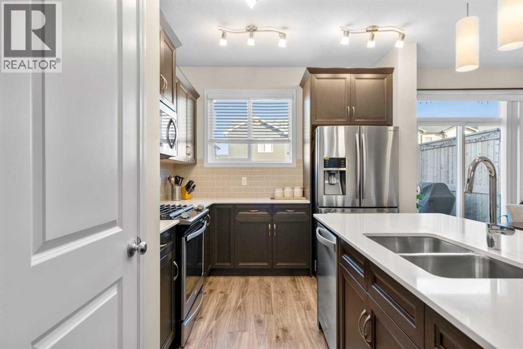 50 Legacy Glen Common Se, Calgary, Alberta  T2X 3Y8 - Photo 6 - A2283504