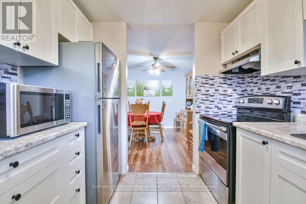 38 - 112 LOGGERS RUN, Barrie, Ontario