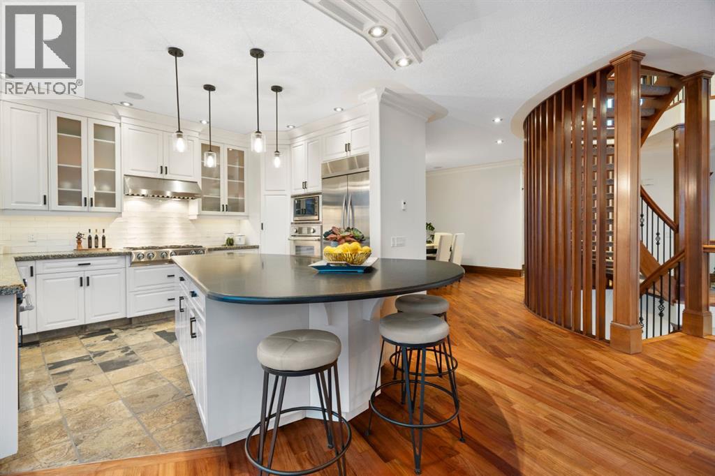 48 Coulee Park Sw, Calgary, Alberta  T3H 5J5 - Photo 9 - A2288022