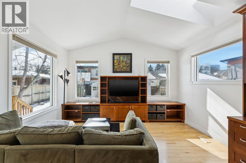 817 18 Avenue Nw, Calgary, Alberta  T2M 0V4 - Photo 15 - A2288309