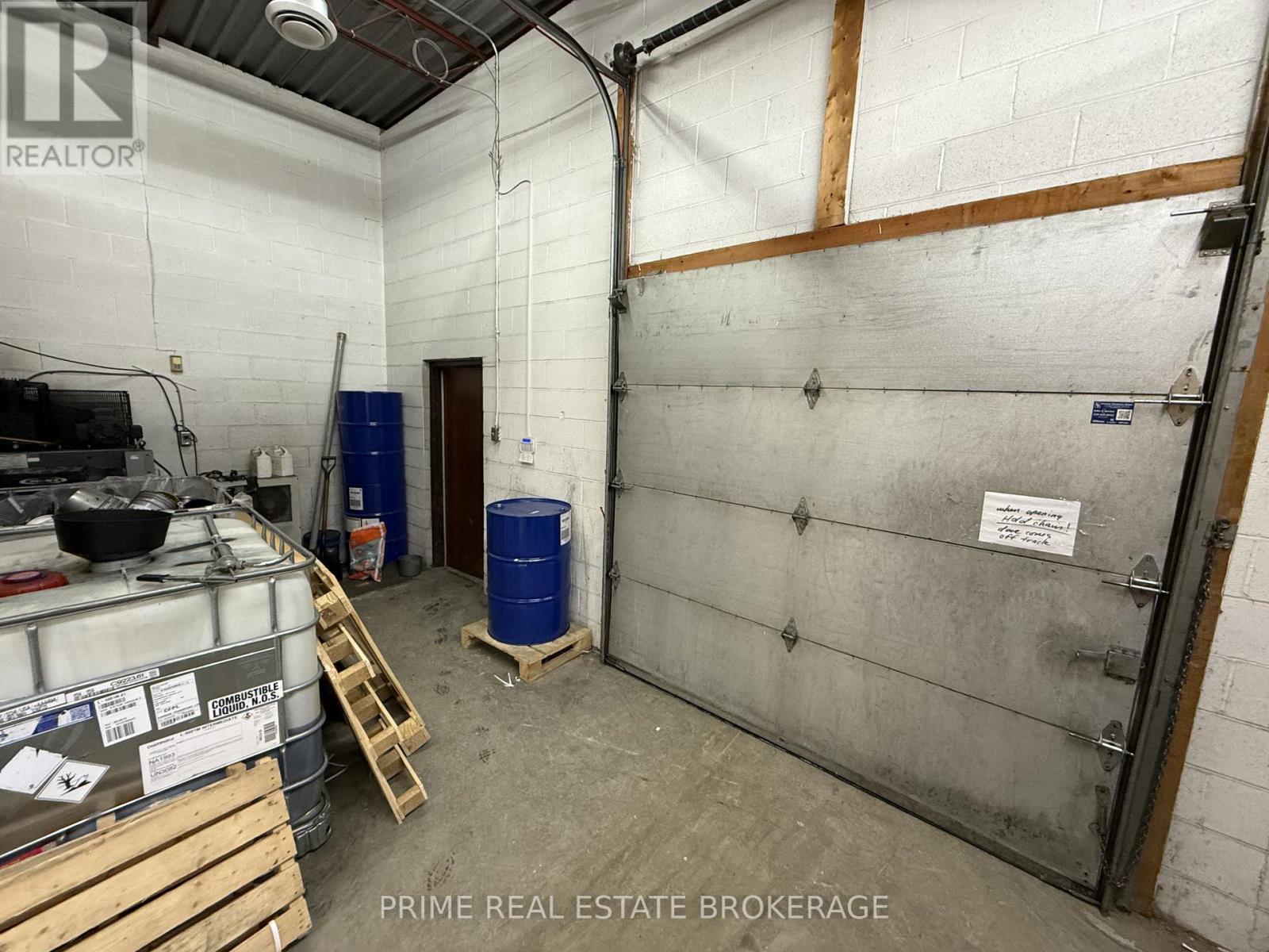 Unit 1+2 - 647 Wilton Grove Road, London South, Ontario  N6N 1N7 - Photo 6 - X12828802