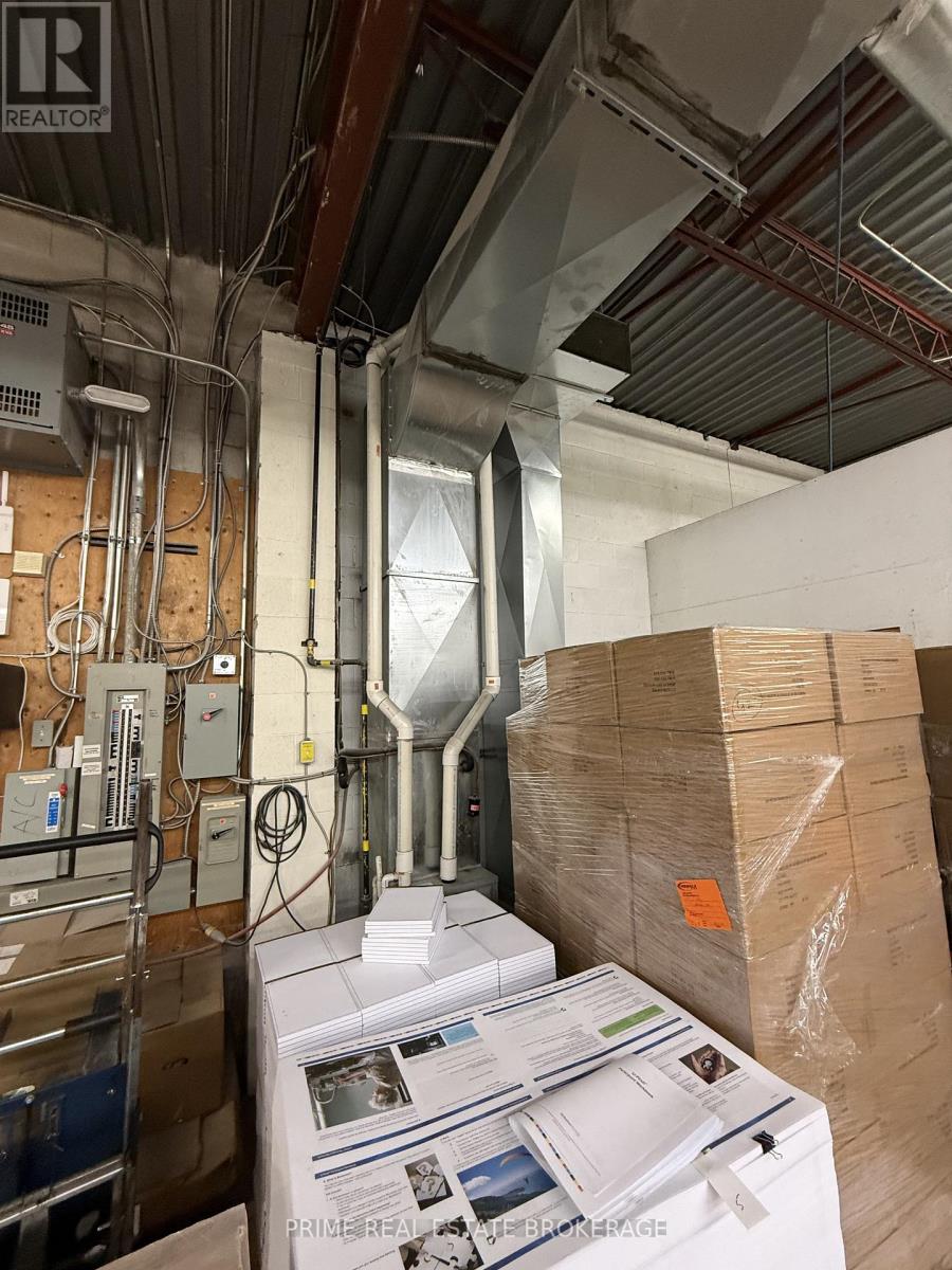 Unit 1+2 - 647 Wilton Grove Road, London South, Ontario  N6N 1N7 - Photo 7 - X12828802