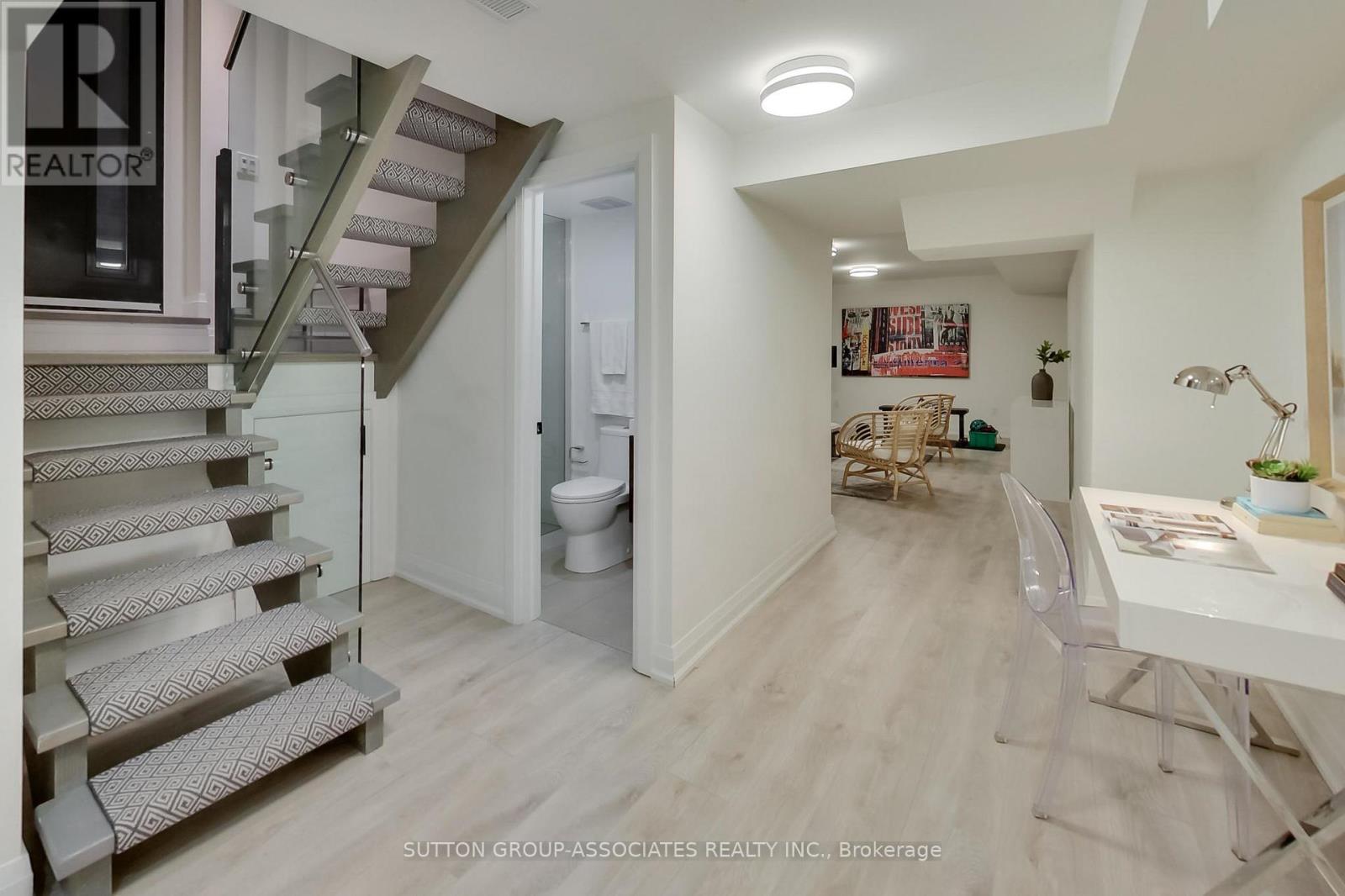 284 Atlas Avenue, Toronto, Ontario  M6C 3P9 - Photo 37 - C12826518