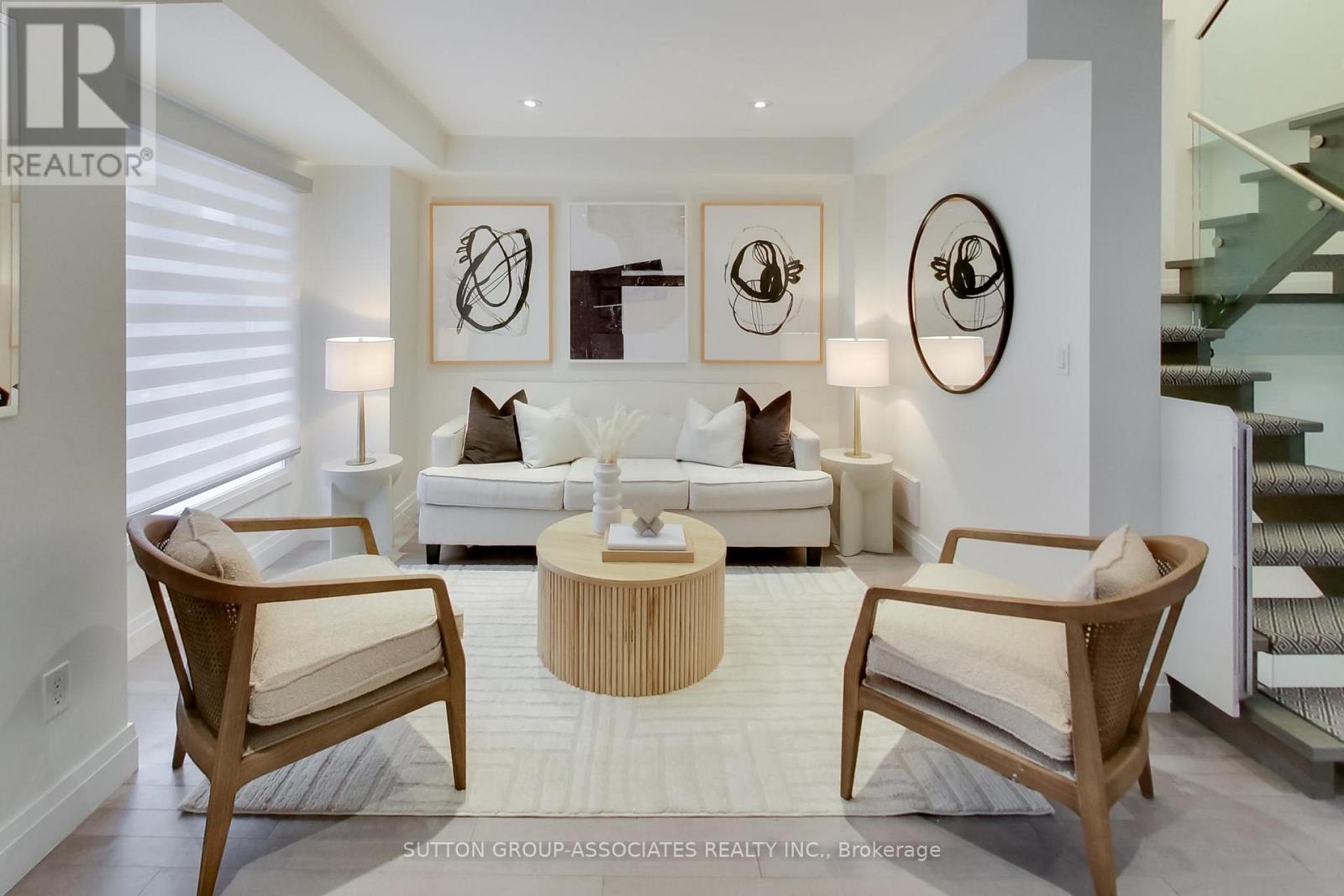 284 Atlas Avenue, Toronto, Ontario  M6C 3P9 - Photo 6 - C12826518