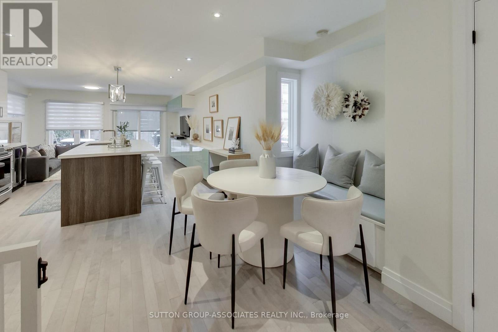 284 Atlas Avenue, Toronto, Ontario  M6C 3P9 - Photo 9 - C12826518