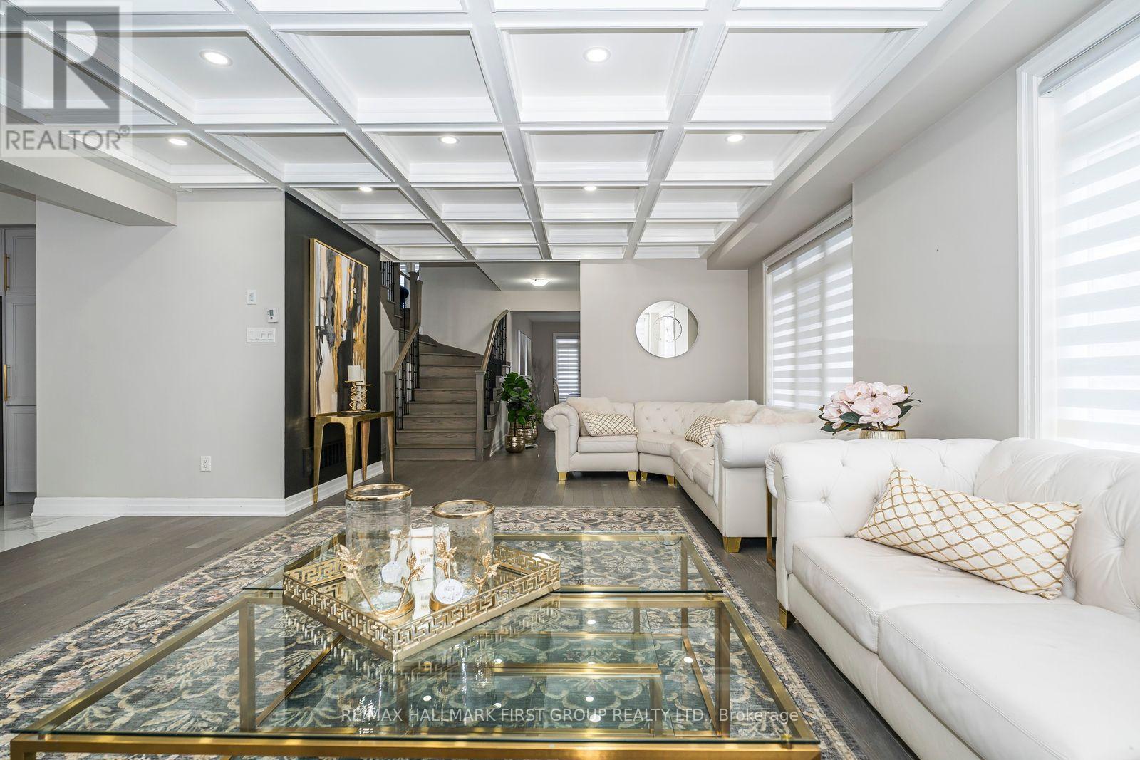 21 Souter Drive, Whitby, Ontario  L1P 0J6 - Photo 9 - E12827572