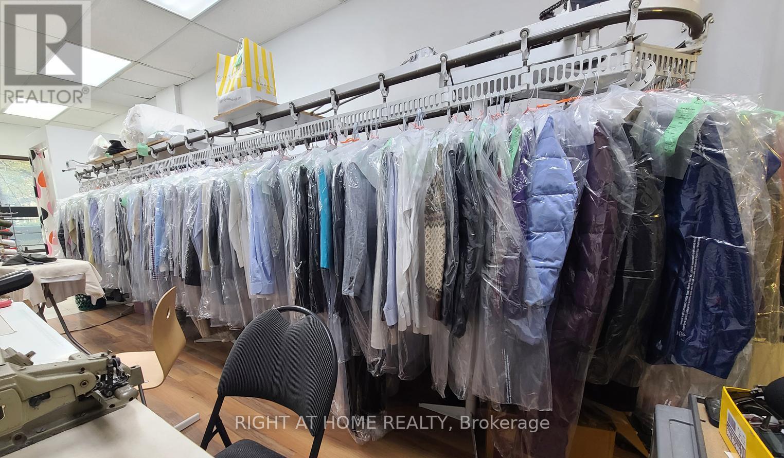 2207 Gerrard Street E, Toronto, Ontario  M4E 2C8 - Photo 7 - E12828636