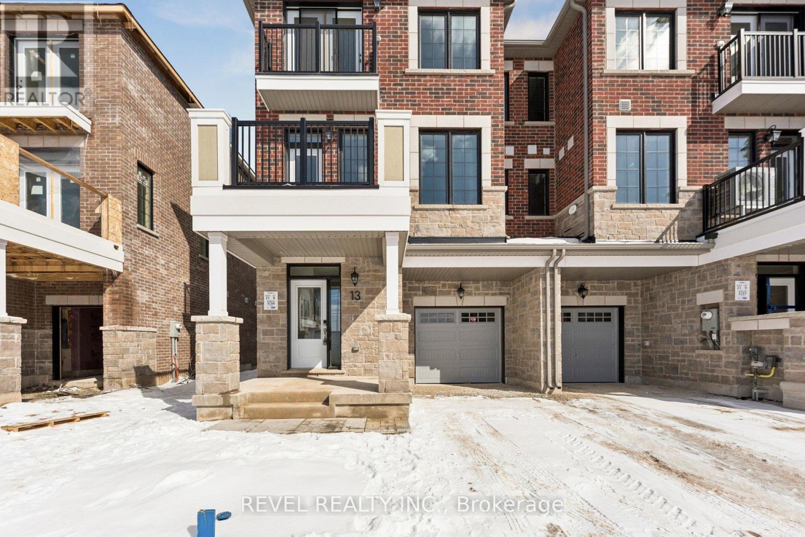 13 ELANTRA DRIVE, Brampton, Ontario