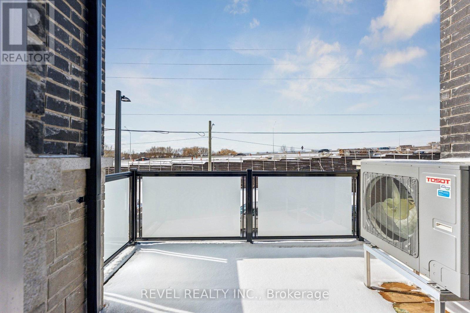 4 Sturgeon Road, Brampton, Ontario  L7A 5M6 - Photo 13 - W12827364