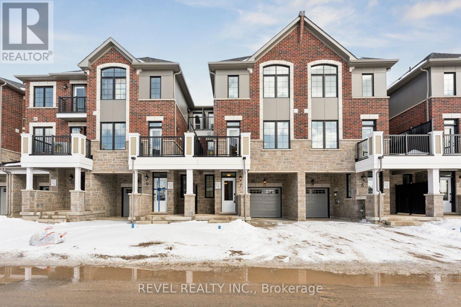 7 ELANTRA DRIVE, Brampton, Ontario