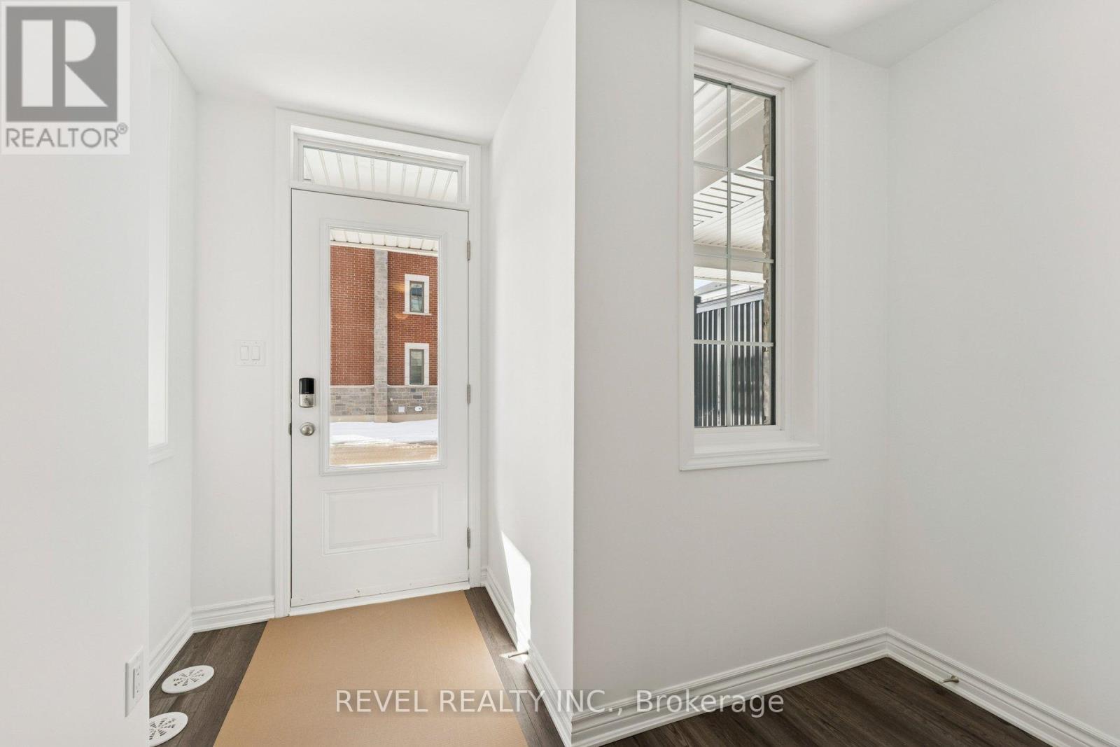 7 Elantra Drive, Brampton, Ontario  L7A 5M6 - Photo 6 - W12827376