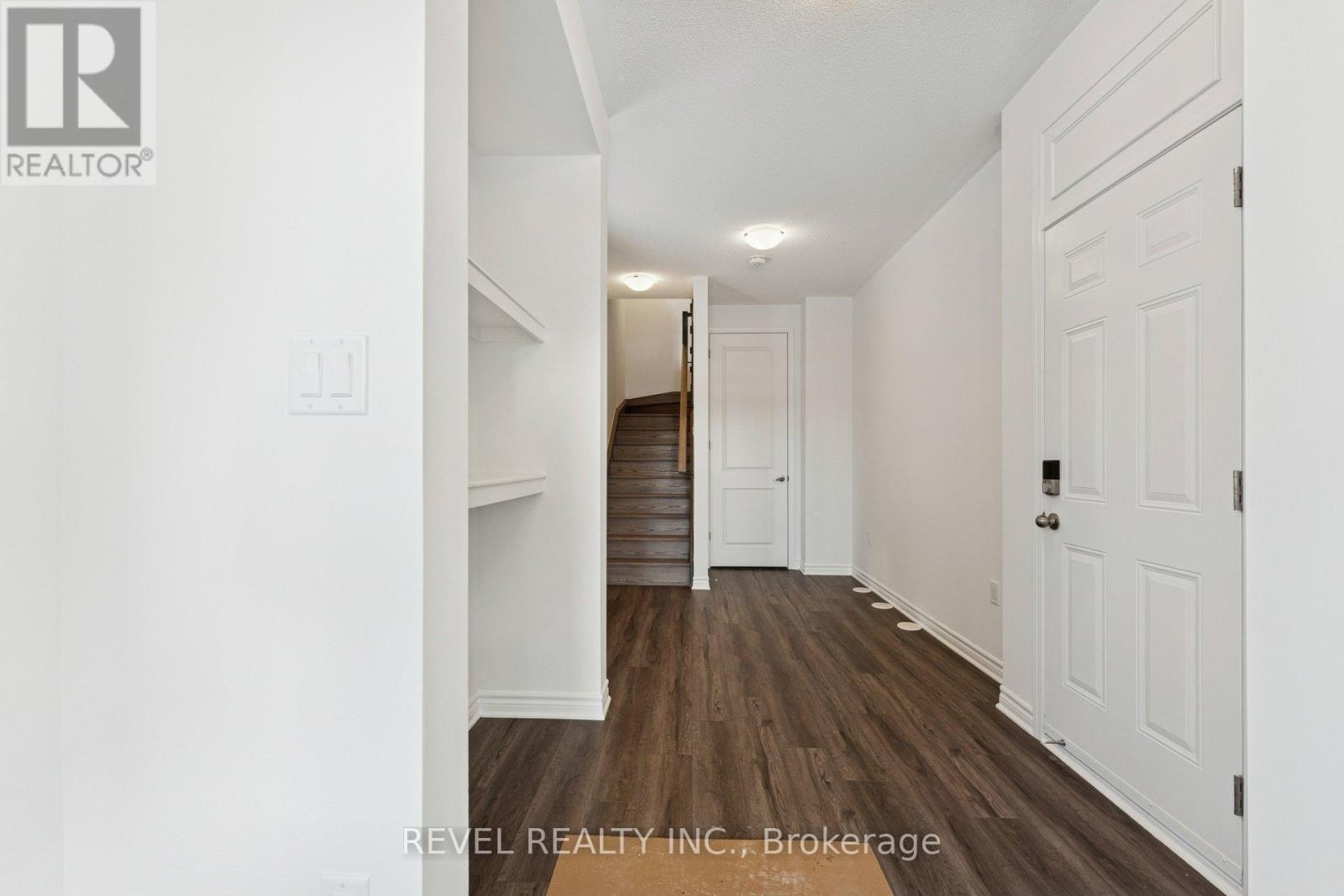 13 Elantra Drive, Brampton, Ontario  L7A 5M6 - Photo 4 - W12827342